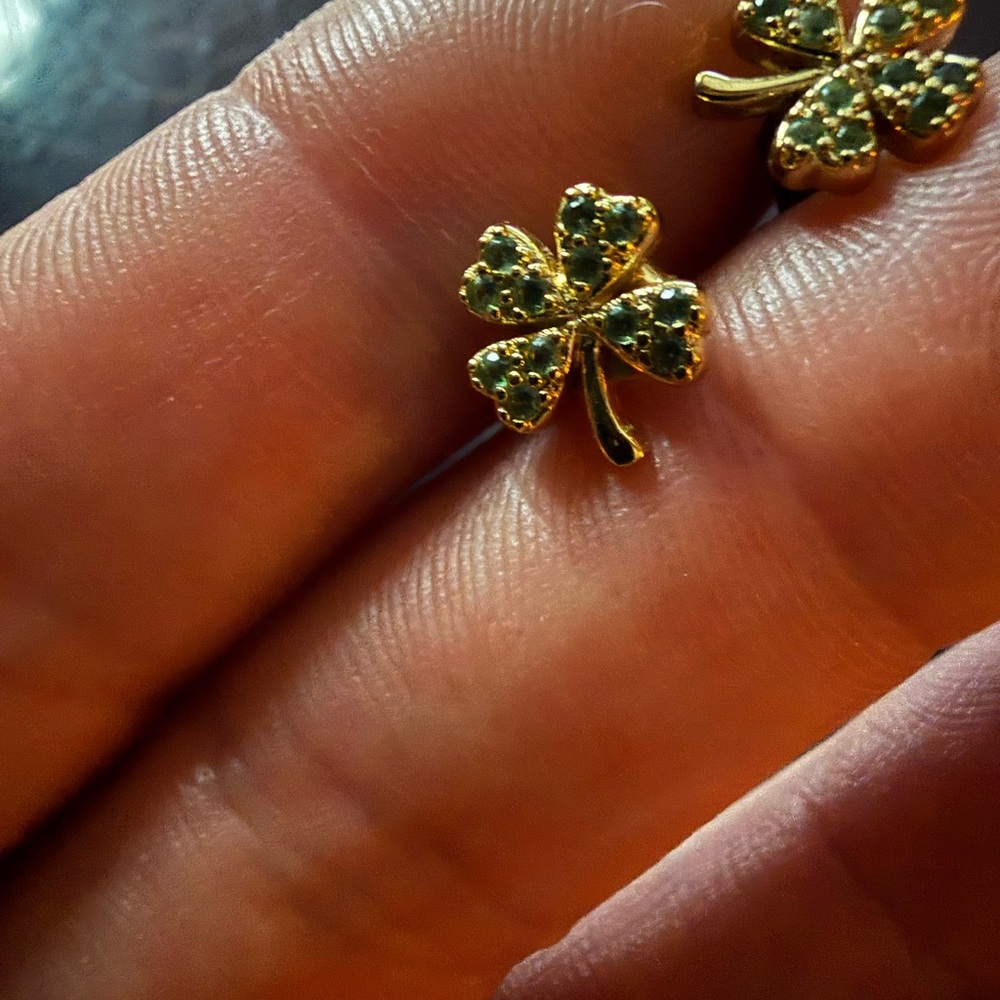 Gold Clover Earrings